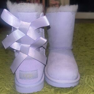 Bailey Bow Uggs (Toddler Sz 9)